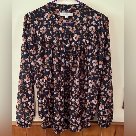 LOFT Tops - LOFT, size SMALL, semi sheer, flowing, bell sleeve, floral shirt.  NWOT.